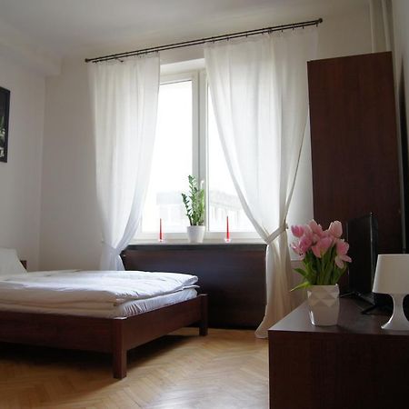 Krucza By Rental Apartments Варшава Екстер'єр фото
